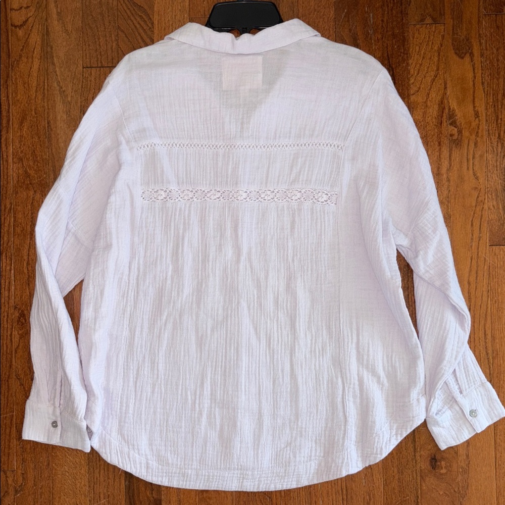 Lucky Brand Lavender Lace Inset Cotton Gauze Button Up Shirt Thistle Small NWT - Picture 7 of 9